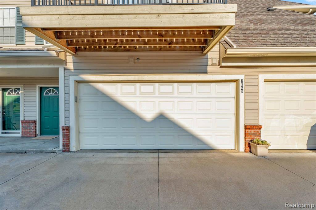 7869 Ambassador Drive