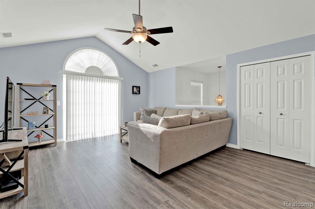 7869 Ambassador Drive