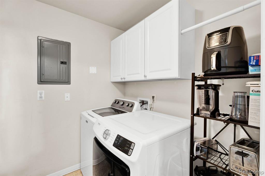 7869 Ambassador Drive