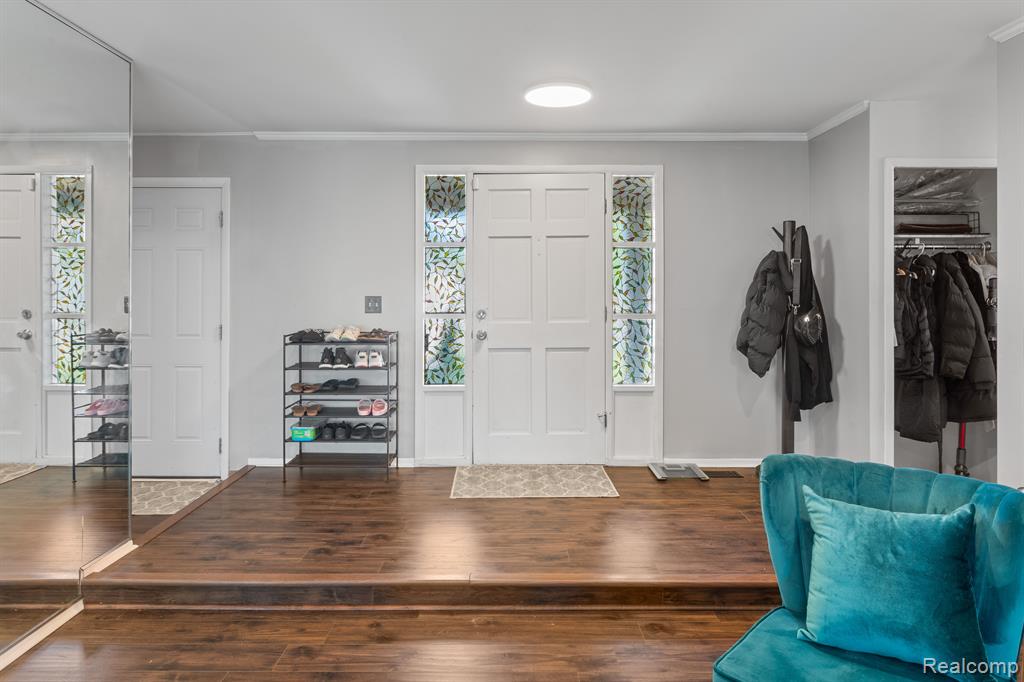 6658 Carriage Hills Drive