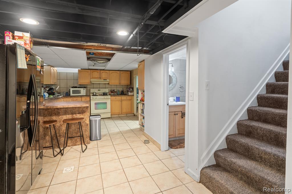 6658 Carriage Hills Drive