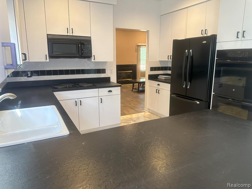 30725 Sandalwood Circle