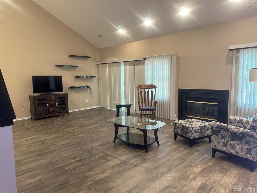 30725 Sandalwood Circle