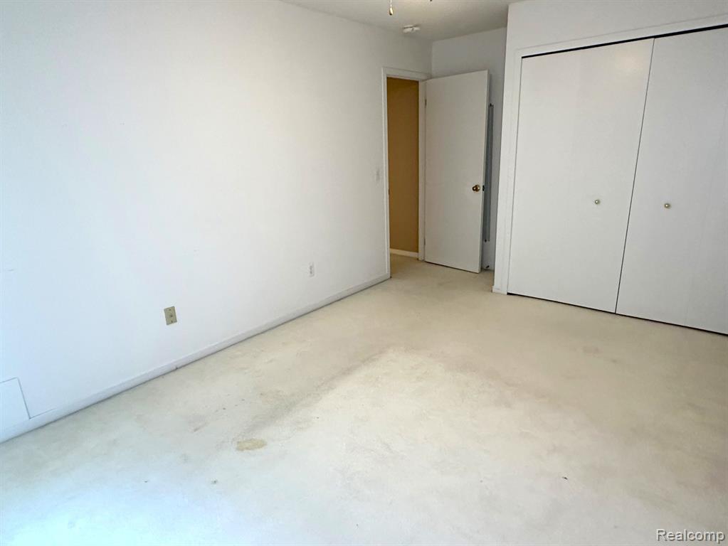 30725 Sandalwood Circle