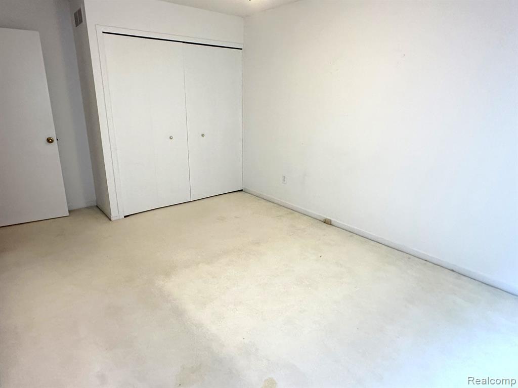 30725 Sandalwood Circle