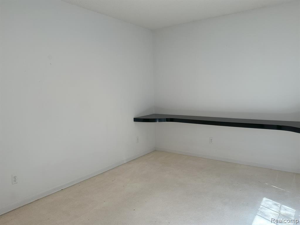 30725 Sandalwood Circle