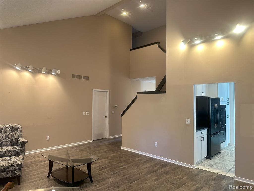 30725 Sandalwood Circle