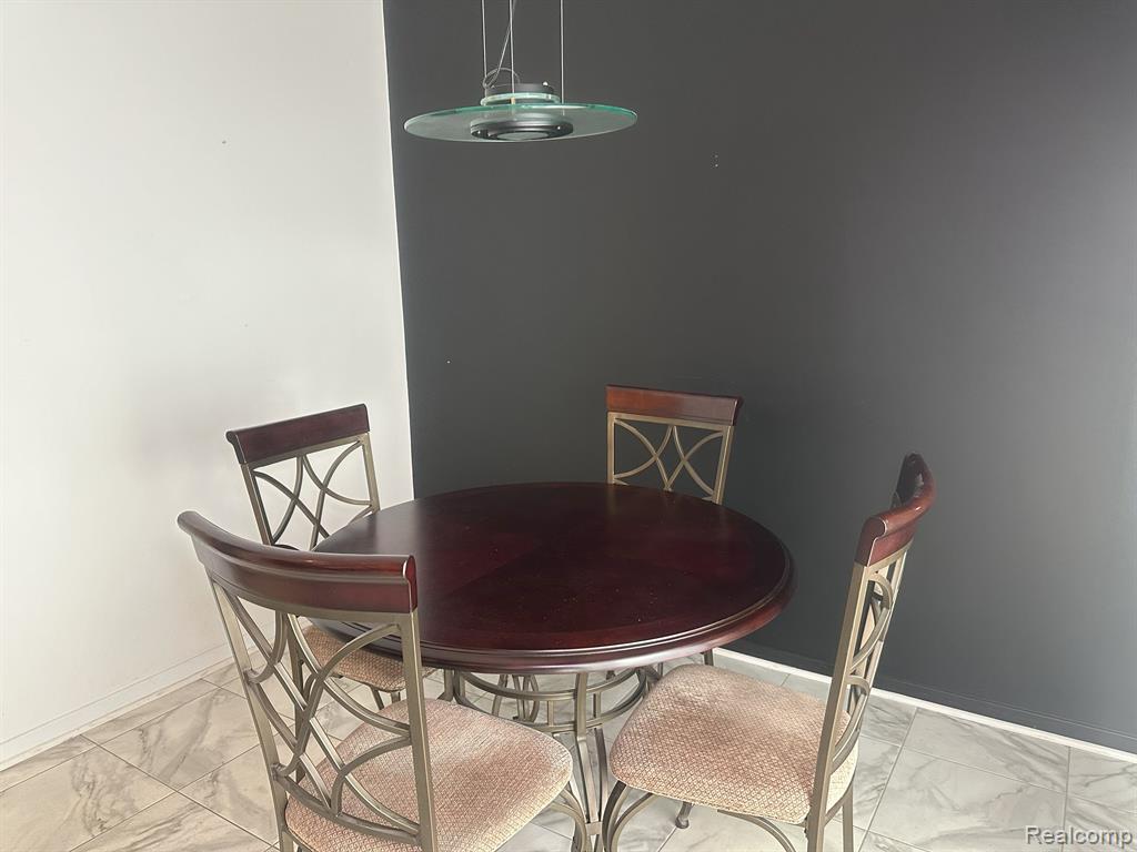 30725 Sandalwood Circle