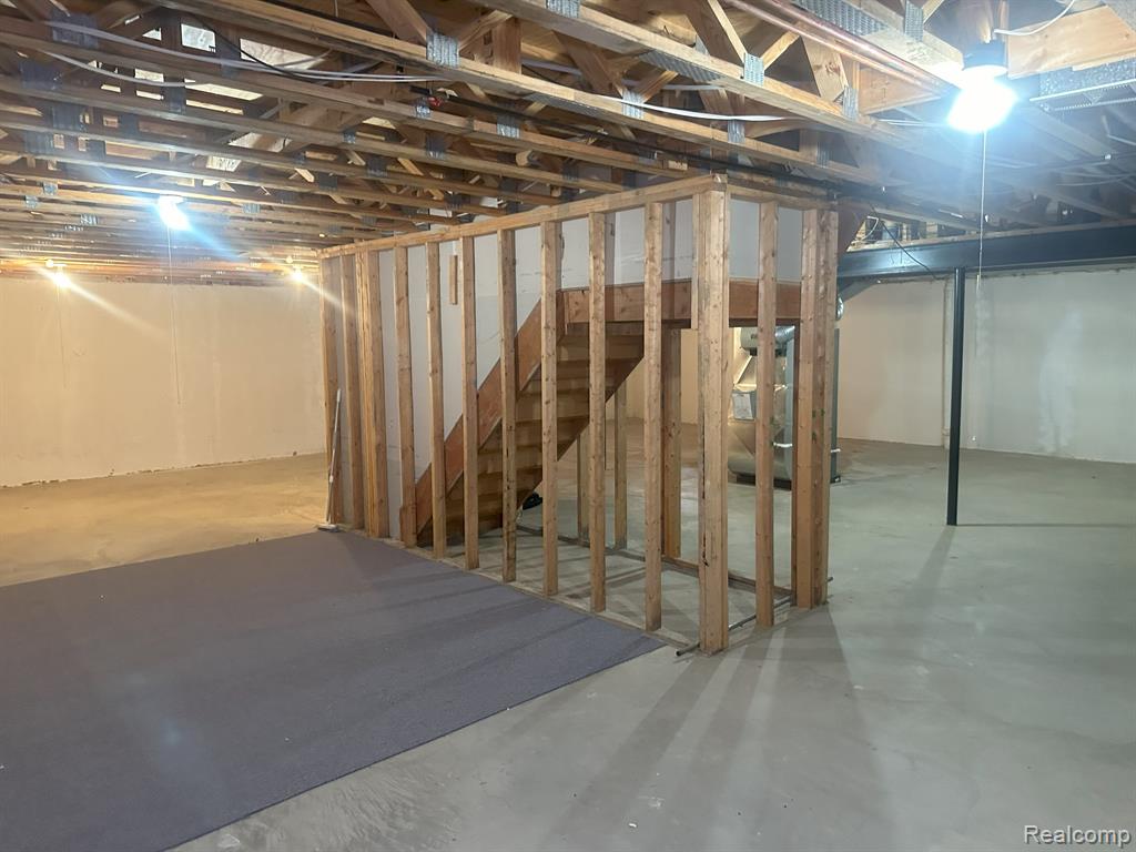 30725 Sandalwood Circle