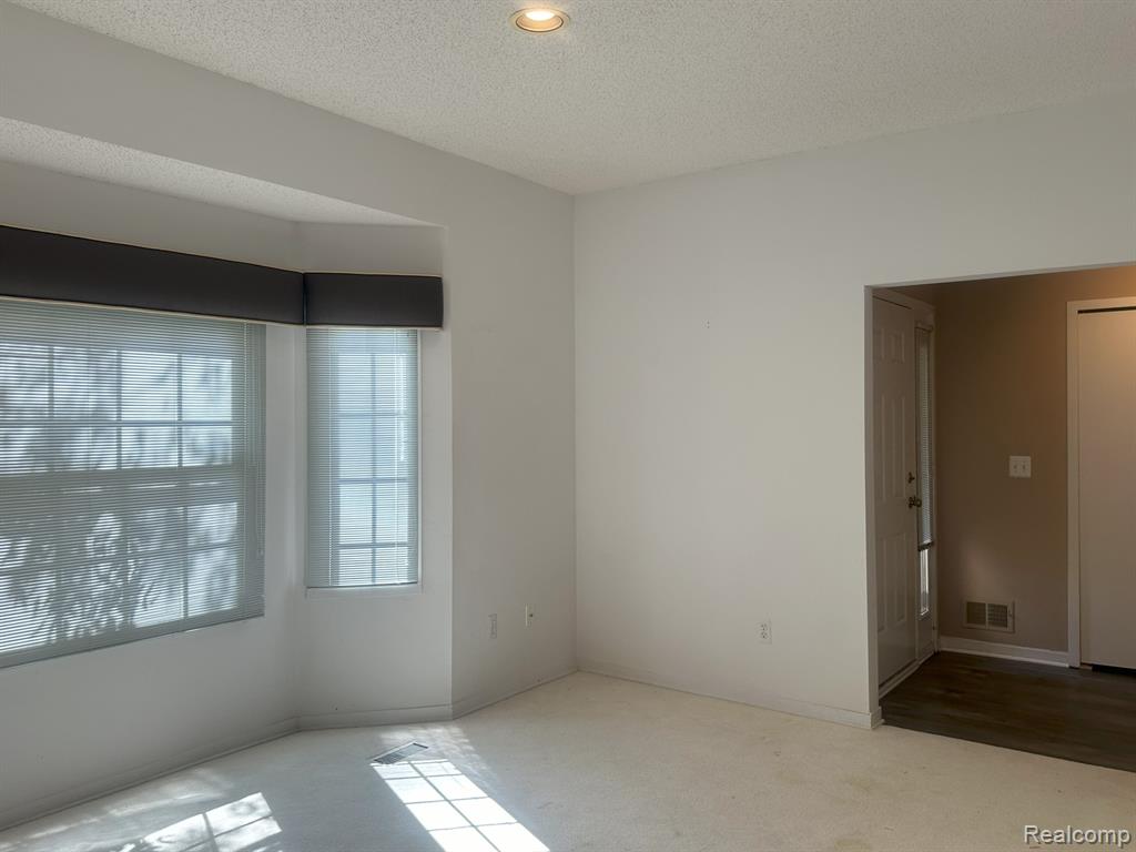 30725 Sandalwood Circle