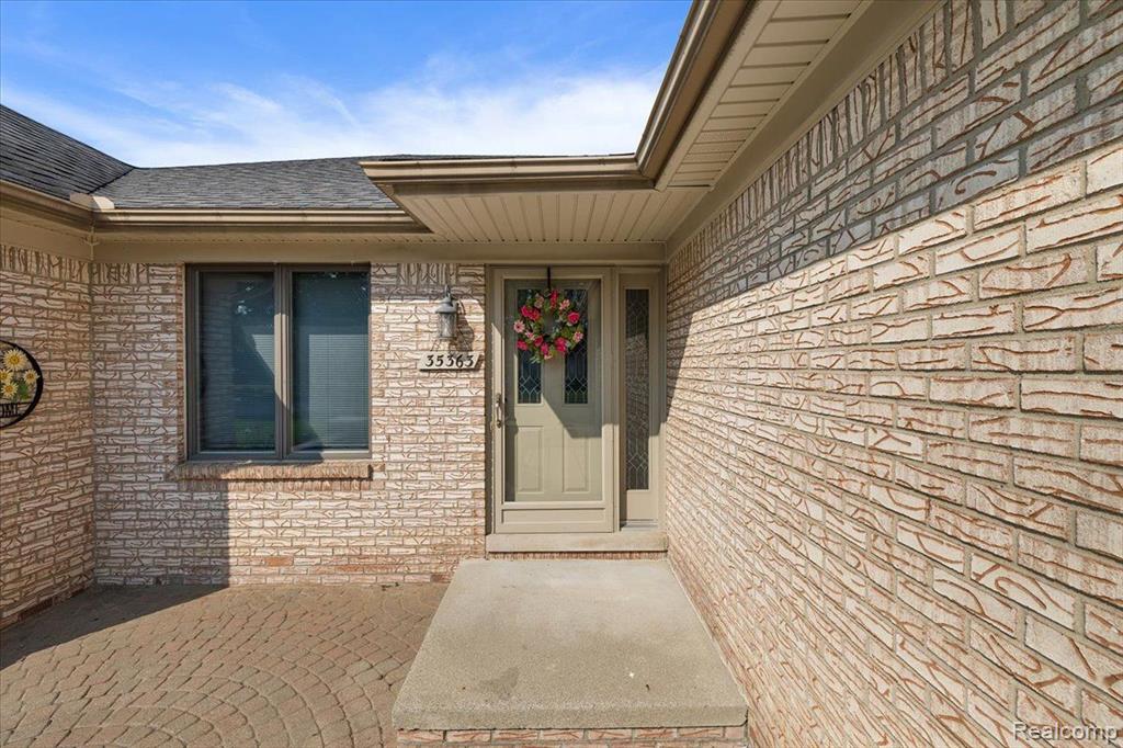 35363 Kensington Avenue