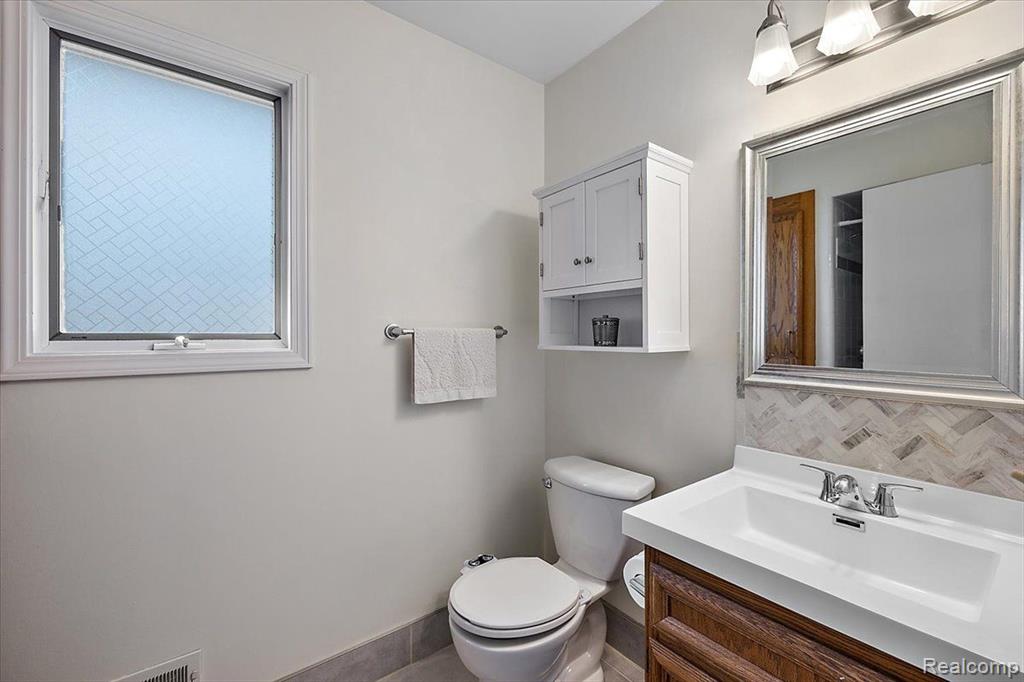 35363 Kensington Avenue