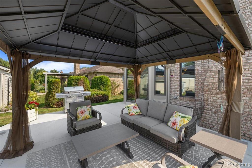 35363 Kensington Avenue