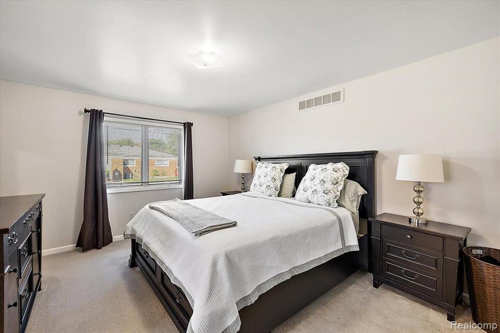 35363 Kensington Avenue