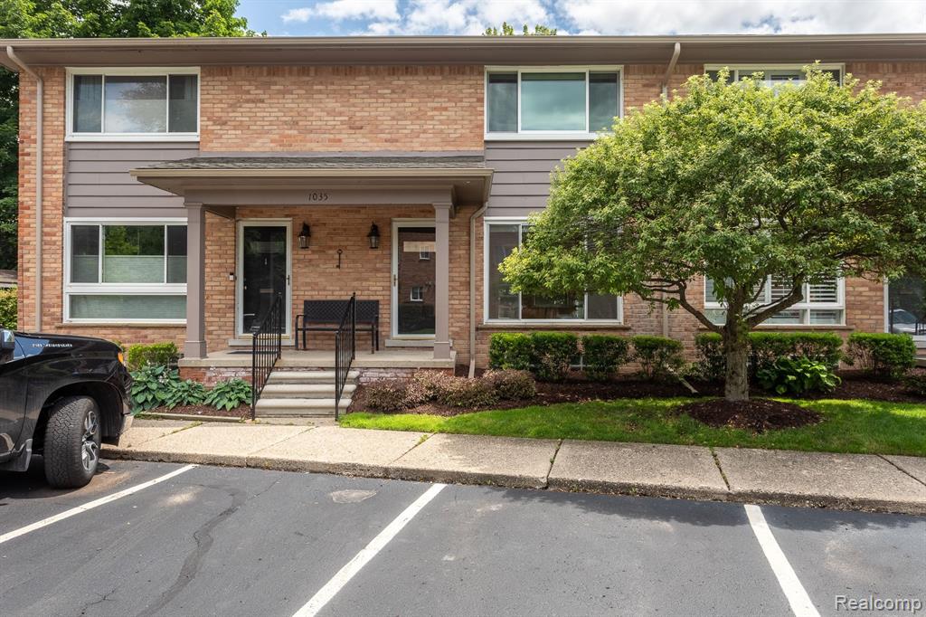 1035 N Old Woodward Avenue # 2