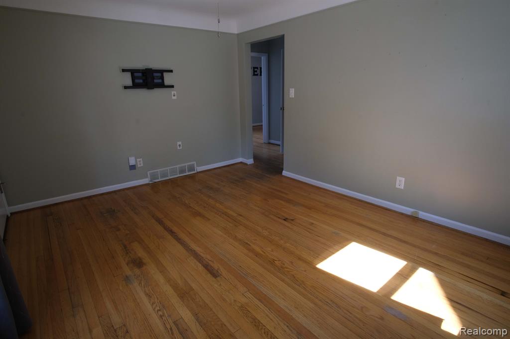 23456 Harding Avenue