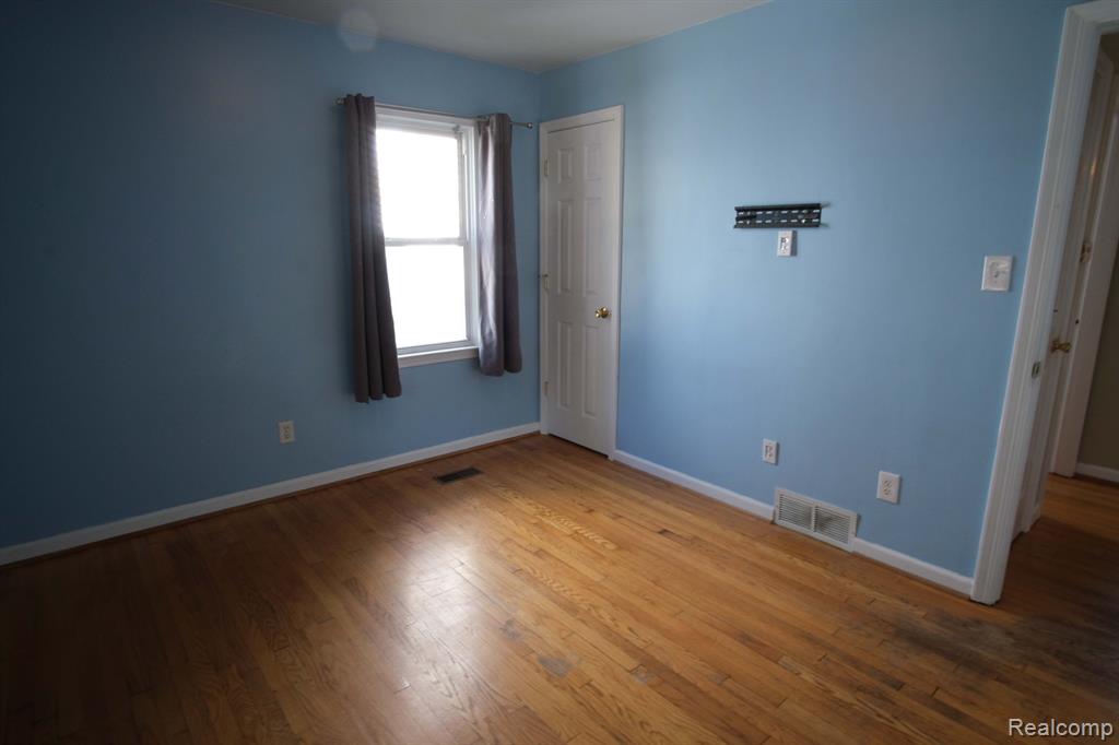 23456 Harding Avenue