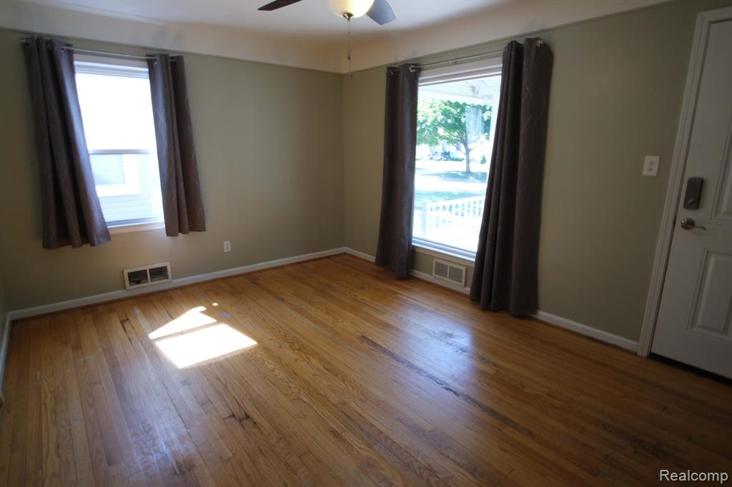 23456 Harding Avenue