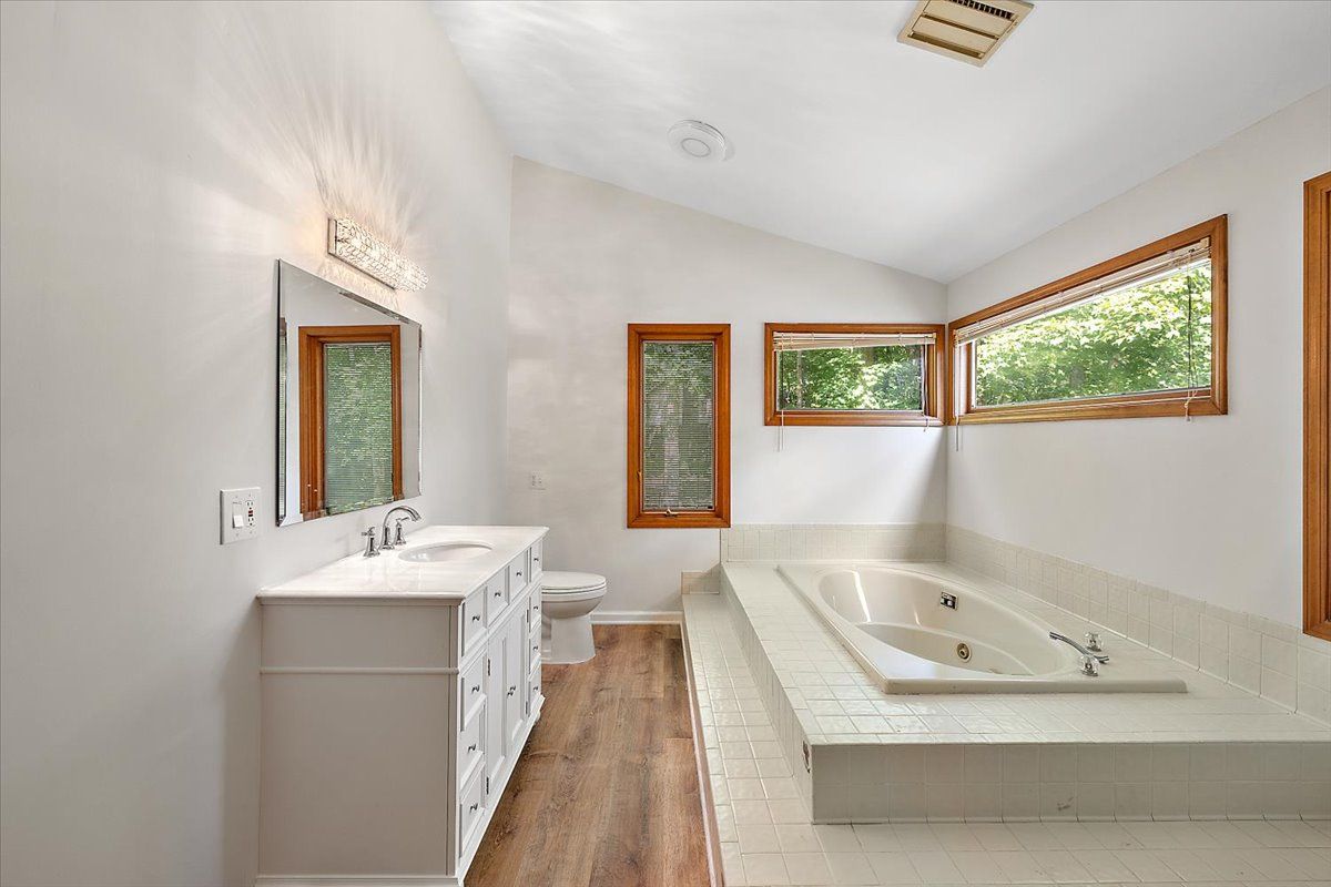 28118 Forestbrook Drive