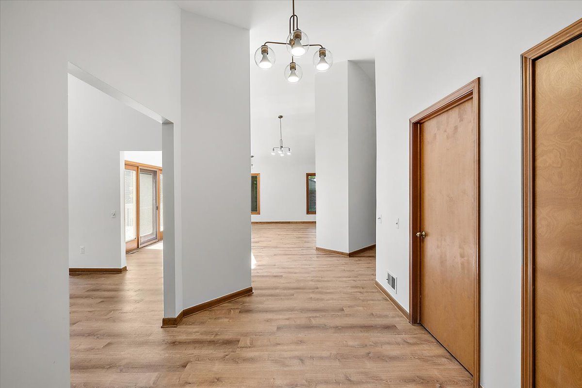 28118 Forestbrook Drive