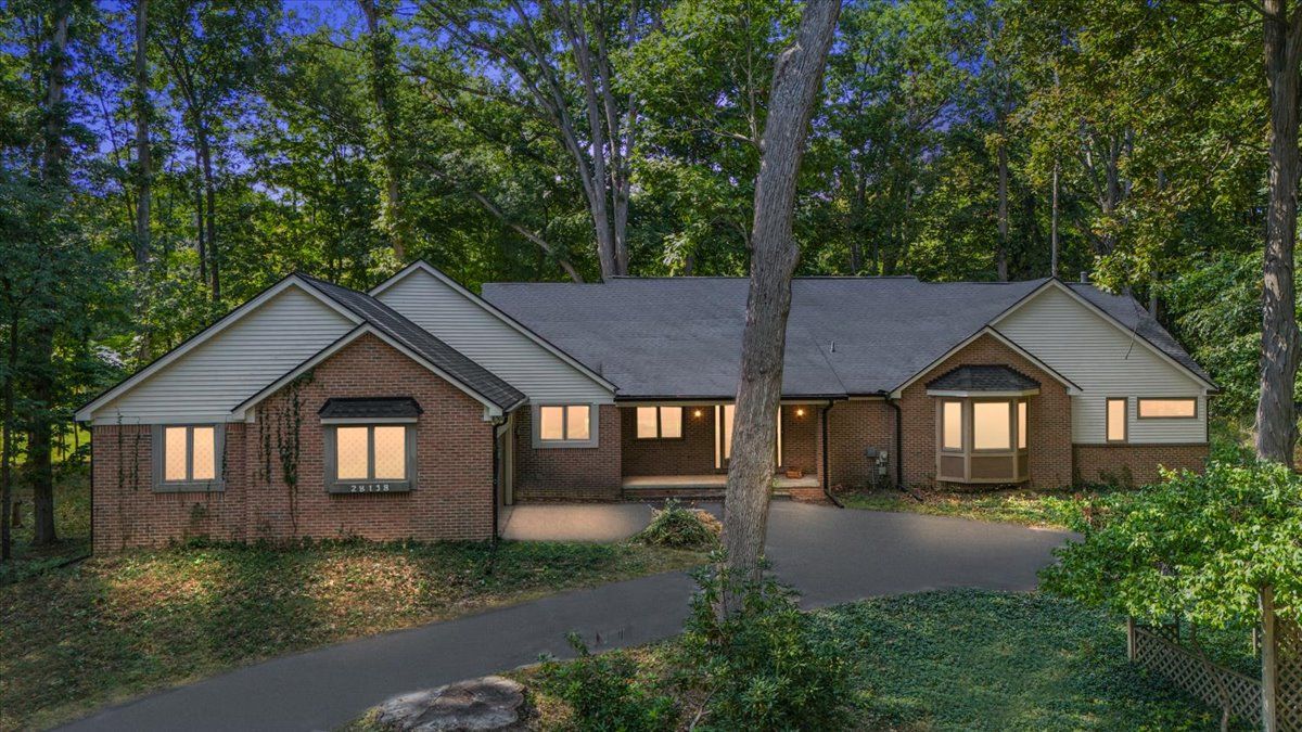 28118 Forestbrook Drive