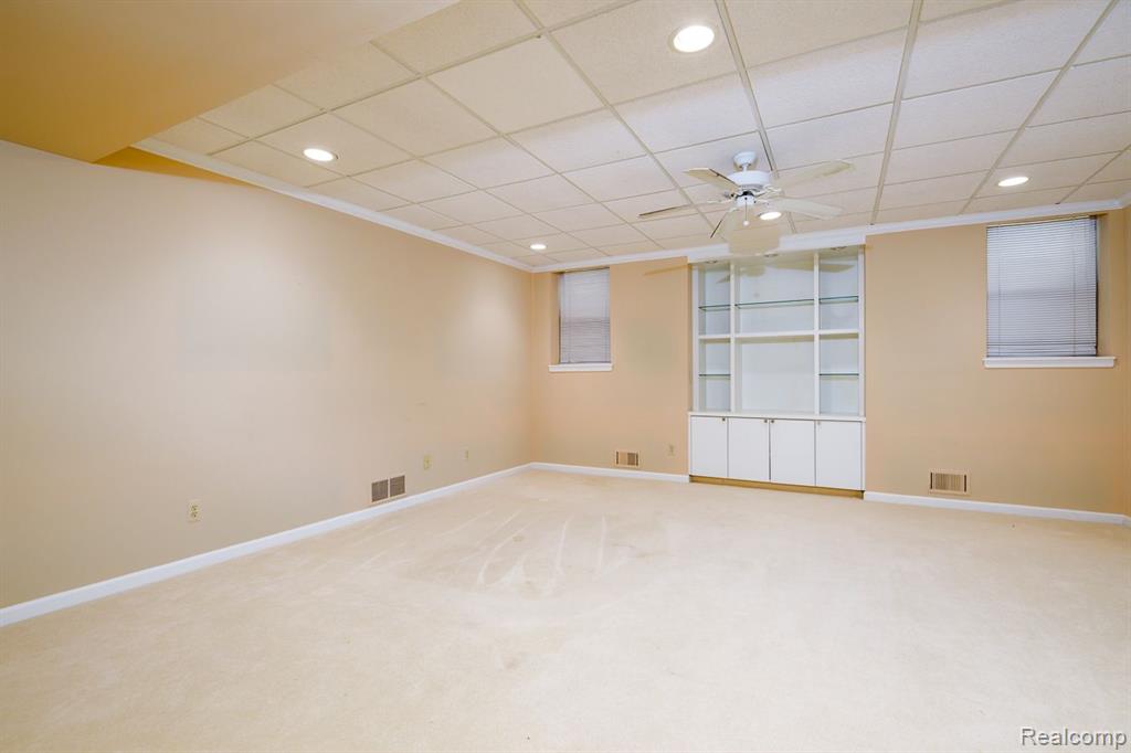 2462 Hickory Glen Drive