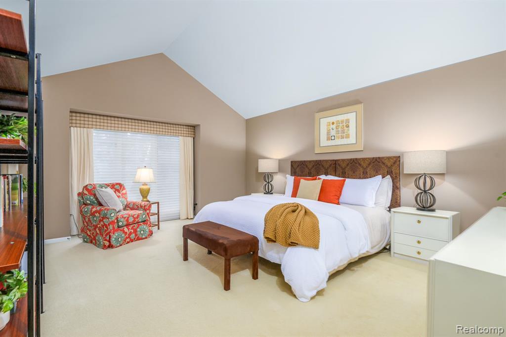2462 Hickory Glen Drive