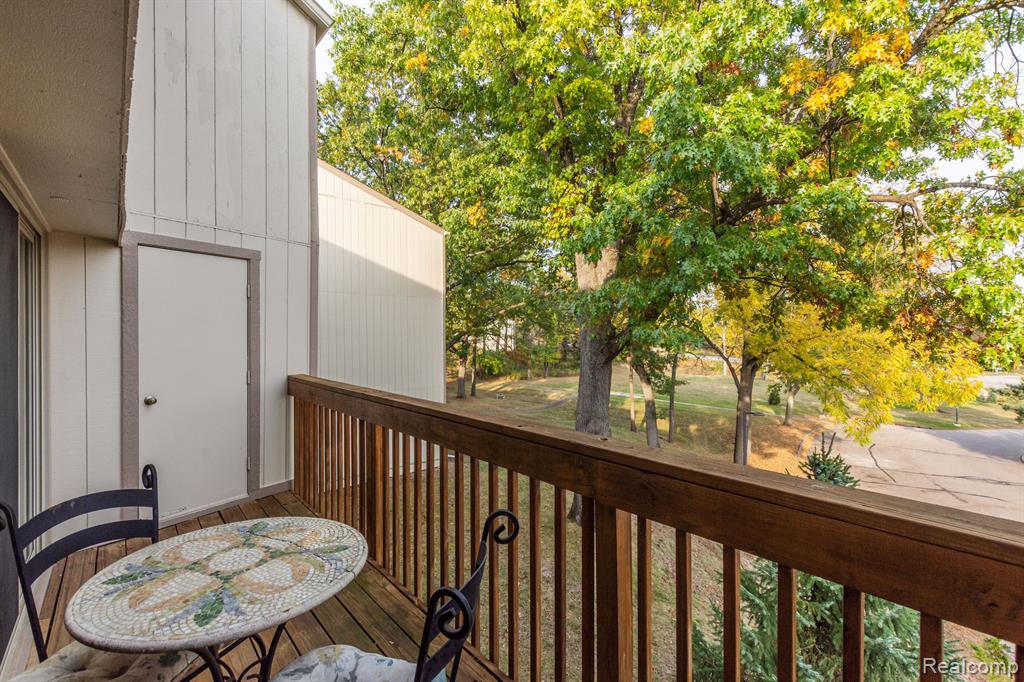 1591 Charter Oak Drive