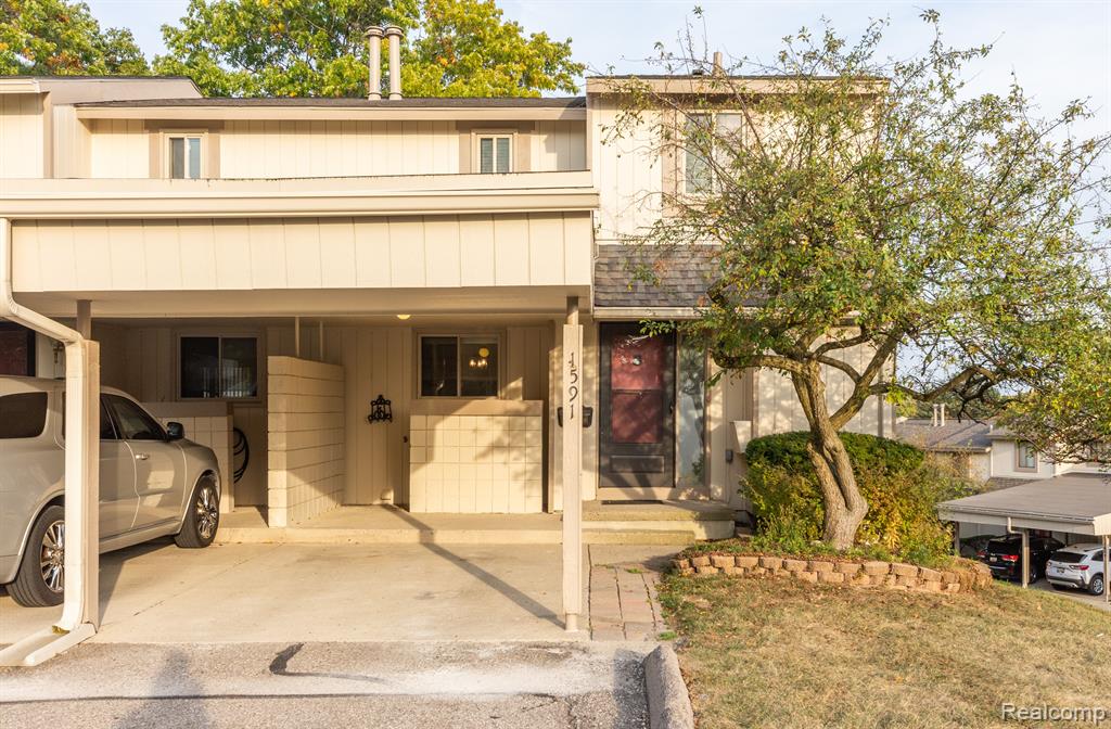 1591 Charter Oak Drive