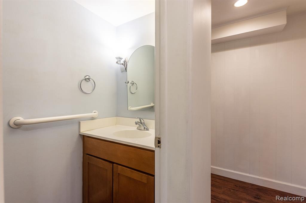 1591 Charter Oak Drive