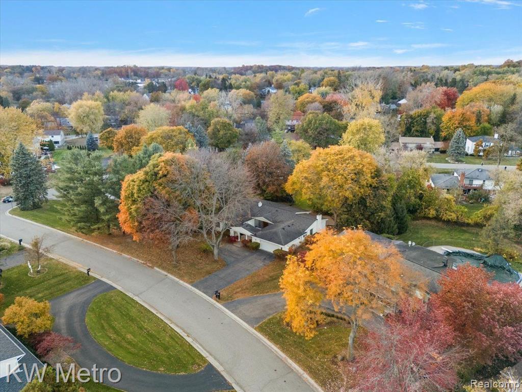 4751 S Valleyview Road