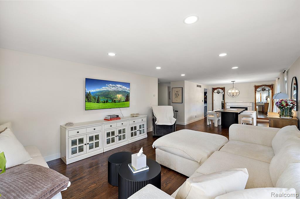 461 Orchardale Drive