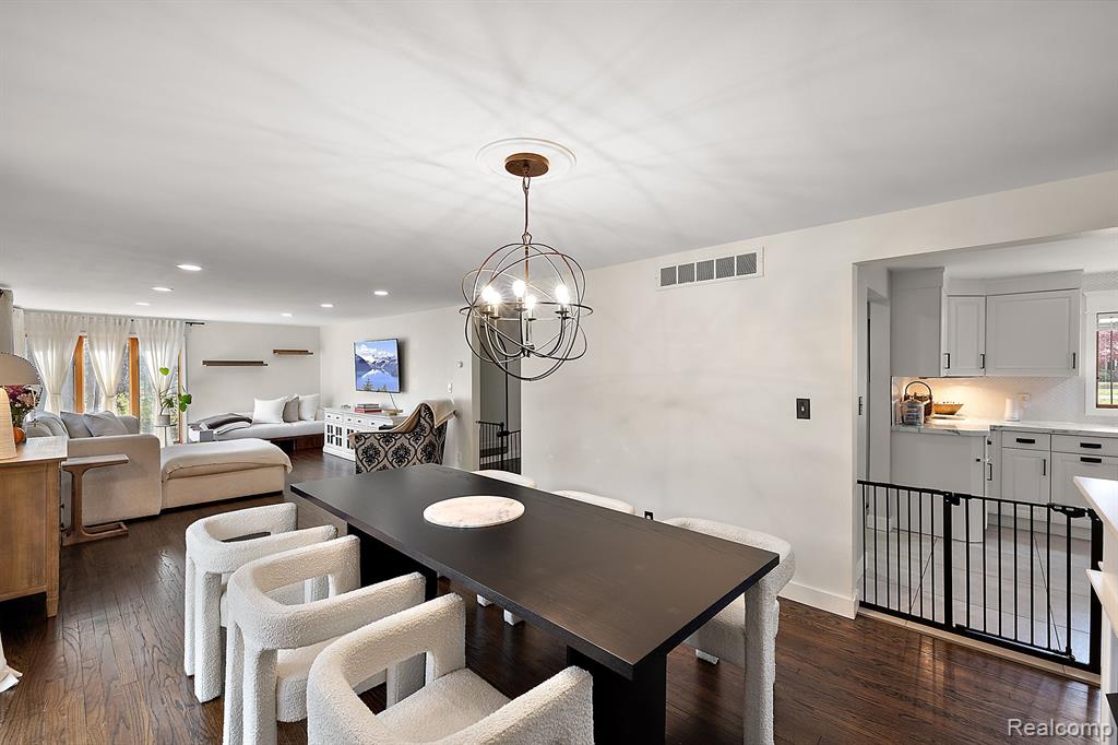 461 Orchardale Drive