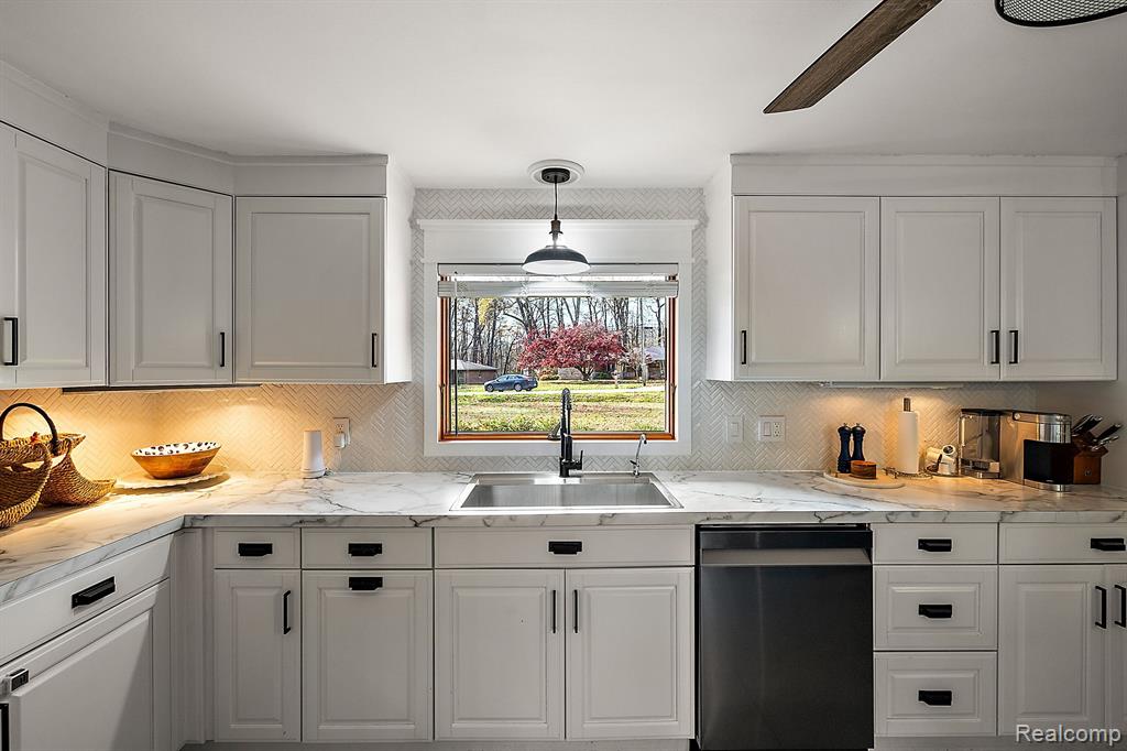 461 Orchardale Drive