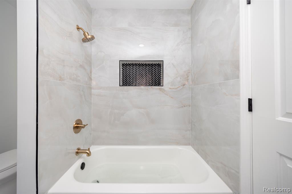 1538 Northumberland Drive