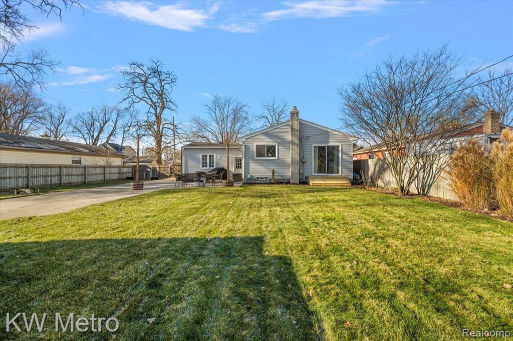 27096 Barrington Street