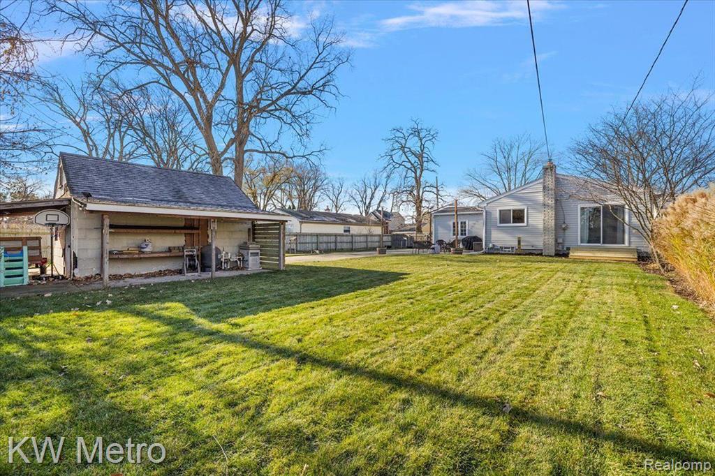 27096 Barrington Street