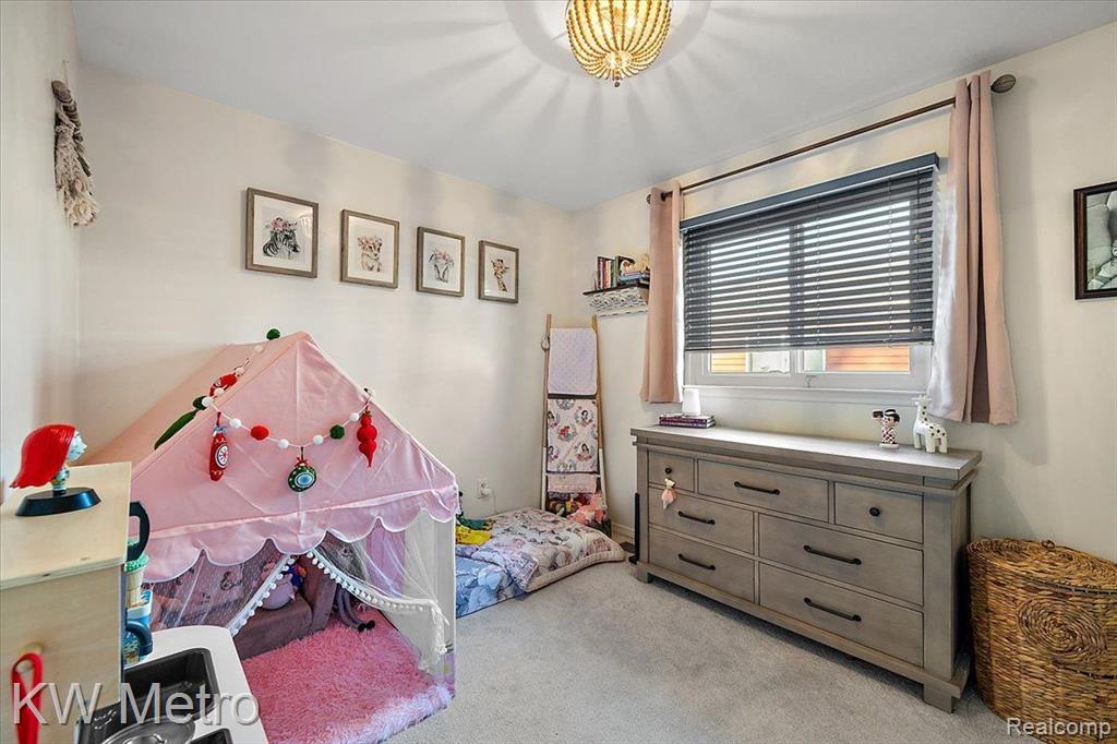 27096 Barrington Street