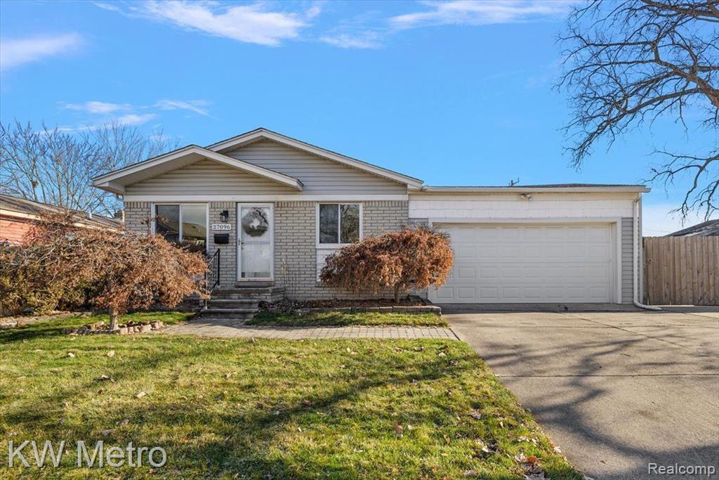 27096 Barrington Street