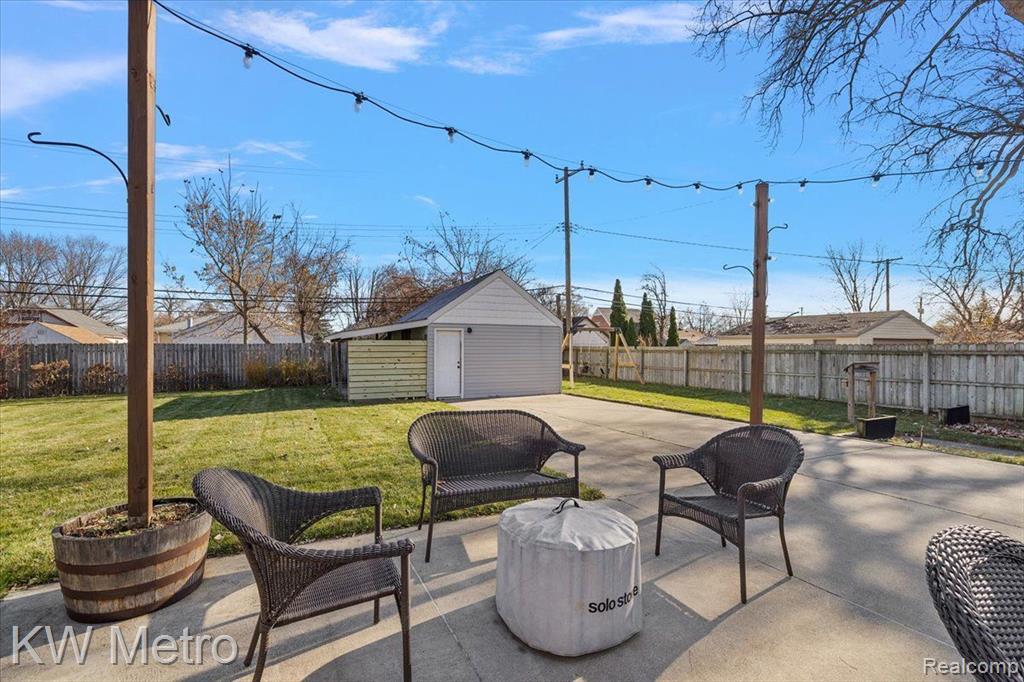 27096 Barrington Street