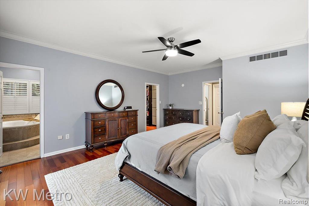 2673 John Warren Drive