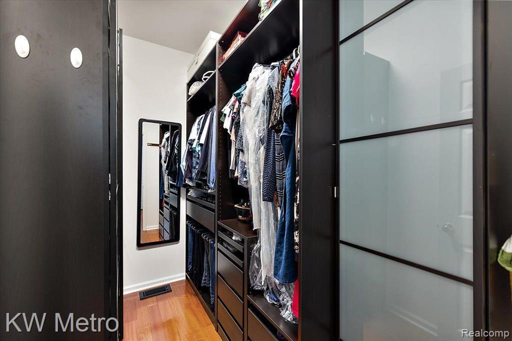 2673 John Warren Drive