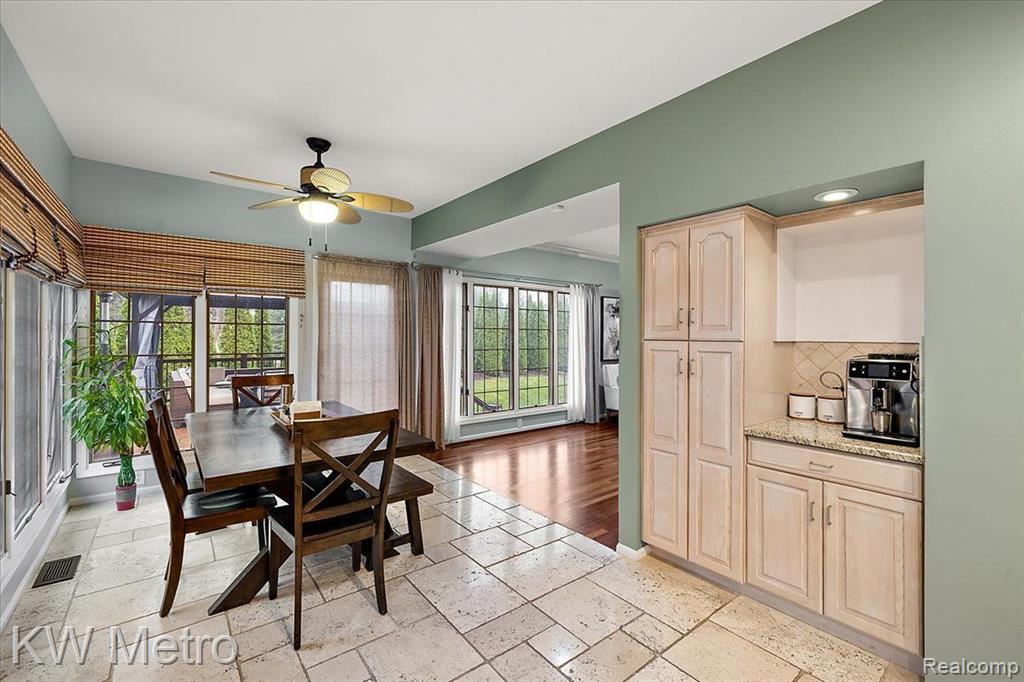 2673 John Warren Drive