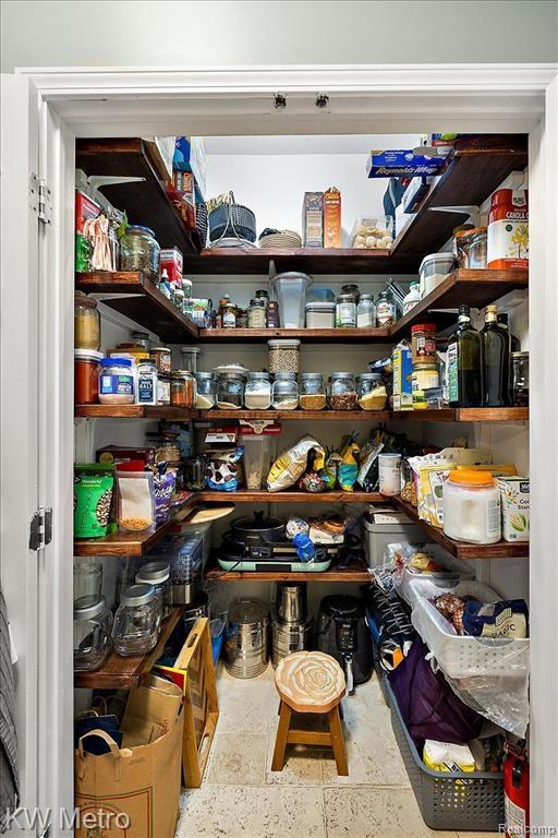 2673 John Warren Drive