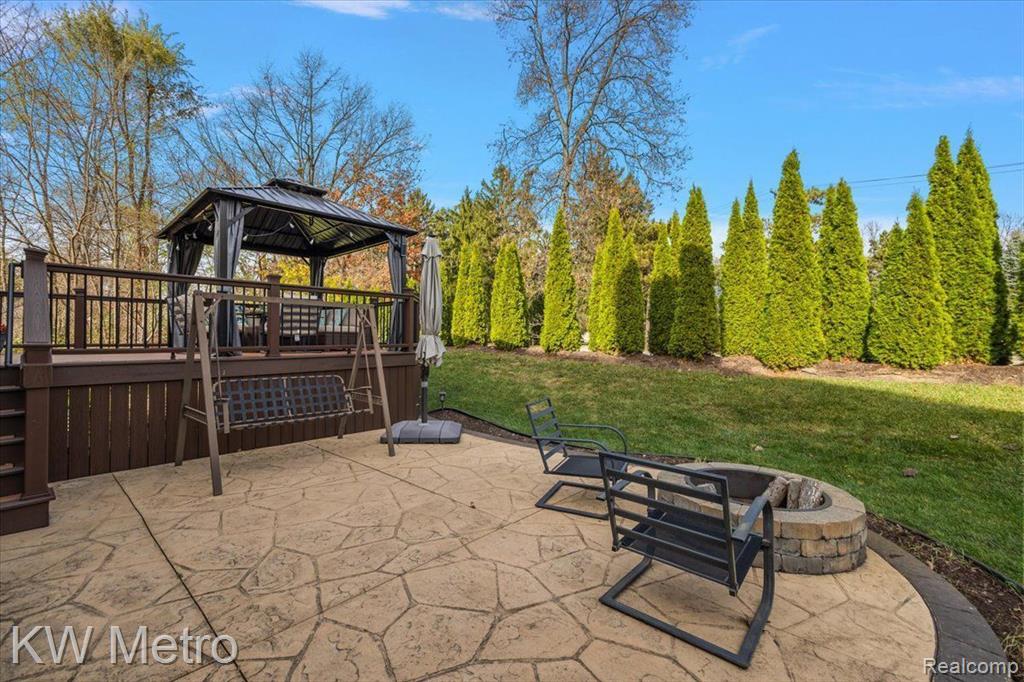 2673 John Warren Drive