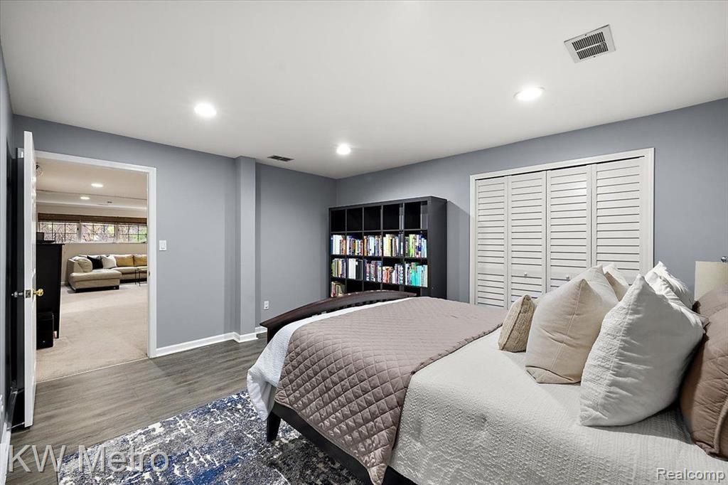 2673 John Warren Drive