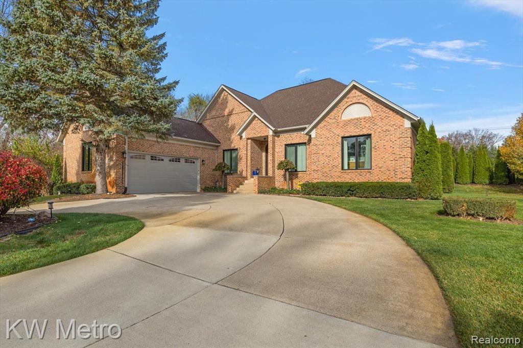 2673 John Warren Drive