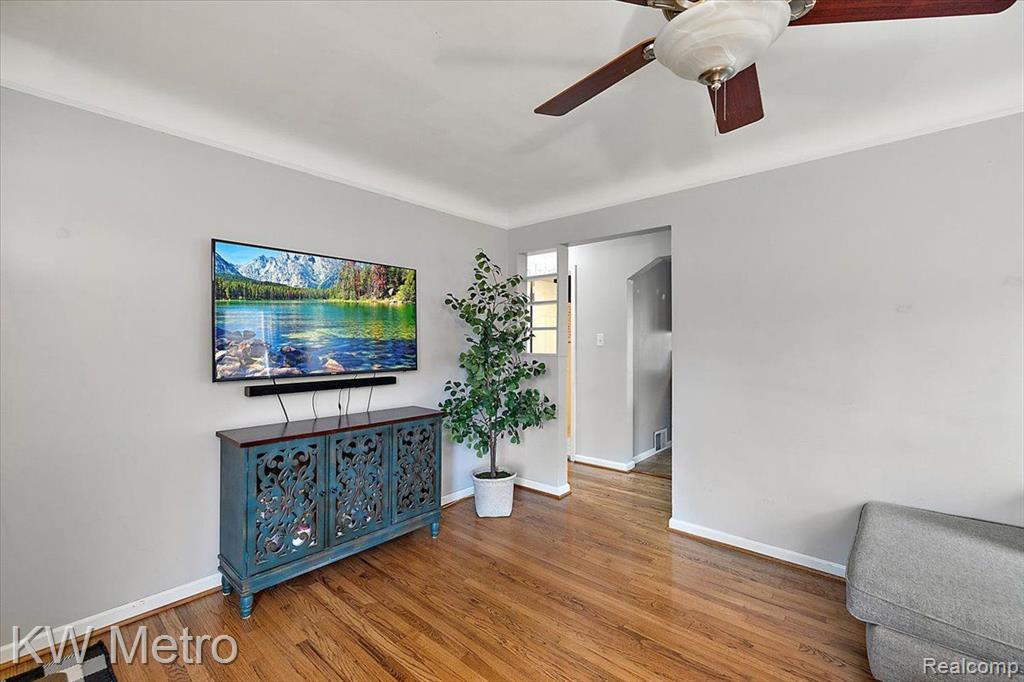 3106 N Vermont Avenue