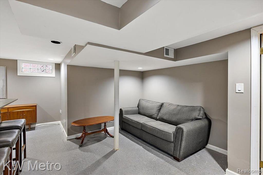 3106 N Vermont Avenue