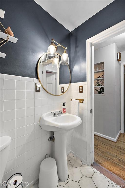 3106 N Vermont Avenue